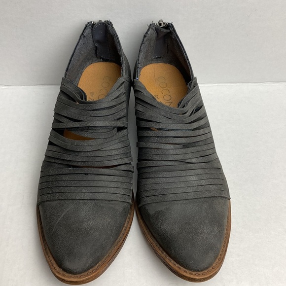 Coconuts by Matisse Women's  Powell Dark Grey Cowboy Bootie’s - Picture 4 of 8